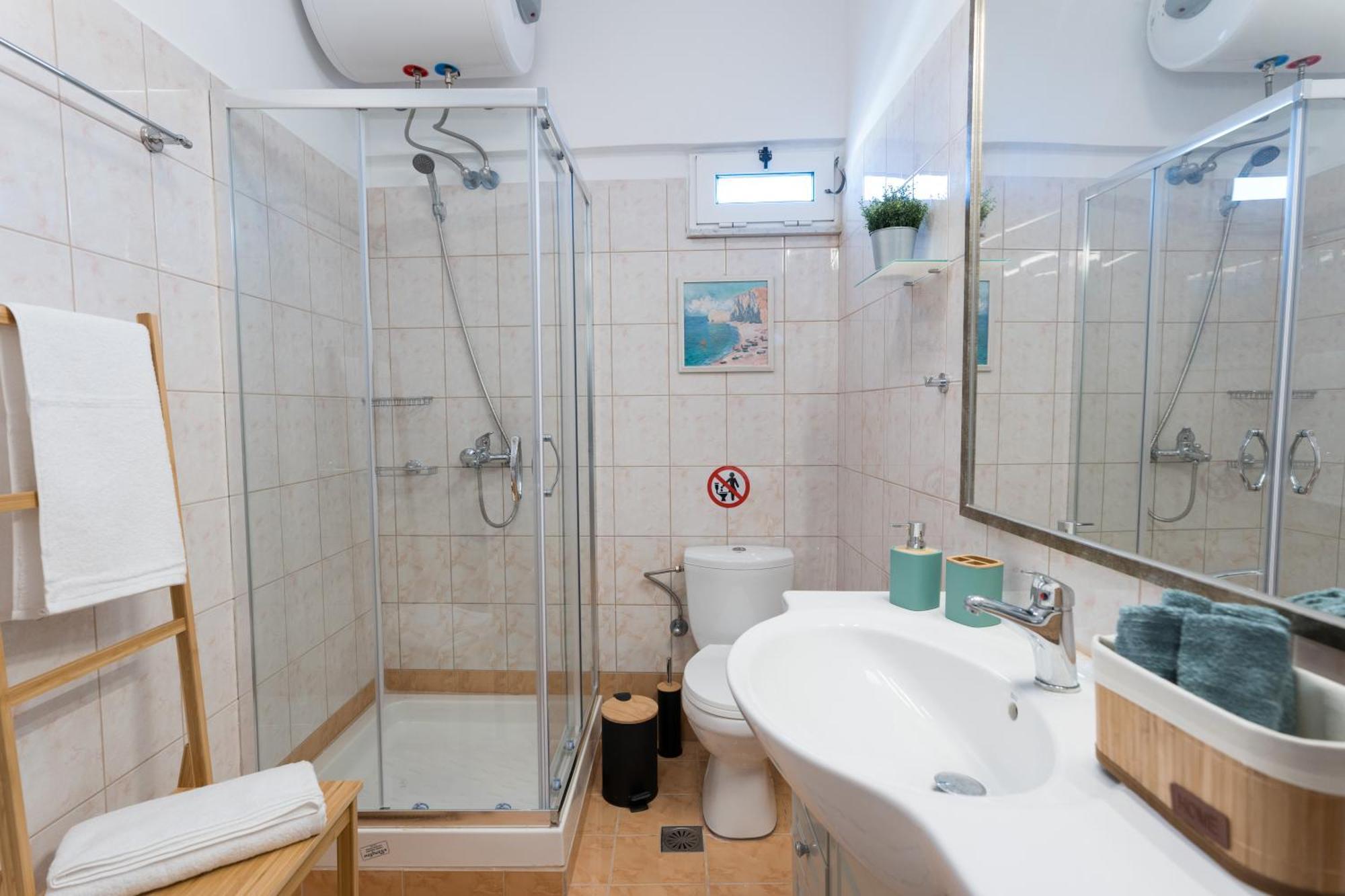 Platon Appartement *
